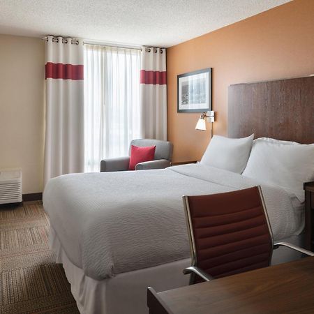 Four Points By Sheraton - San Francisco Bay Bridge Емеривил Екстериор снимка